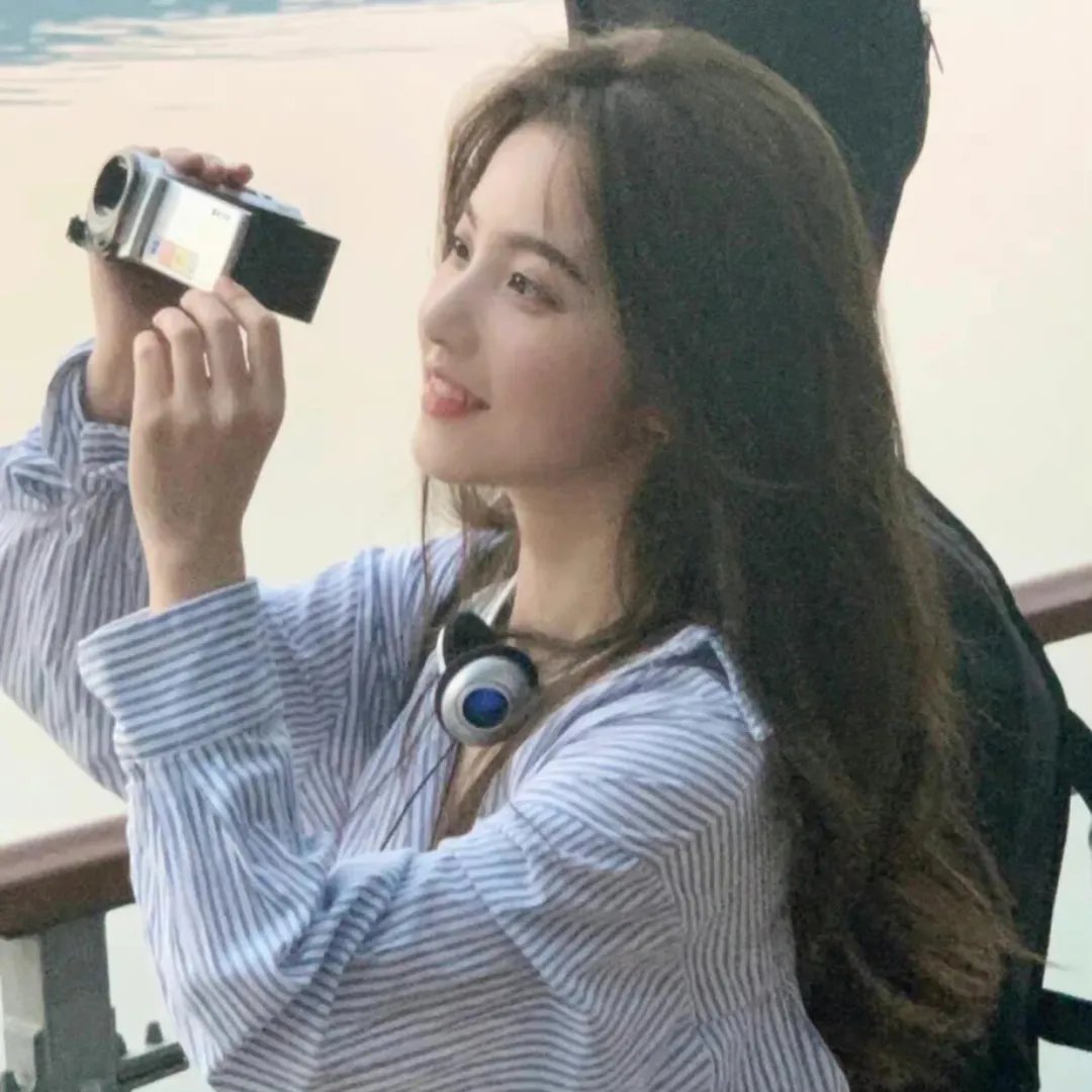 只愿从来不识君罪妃难再逃